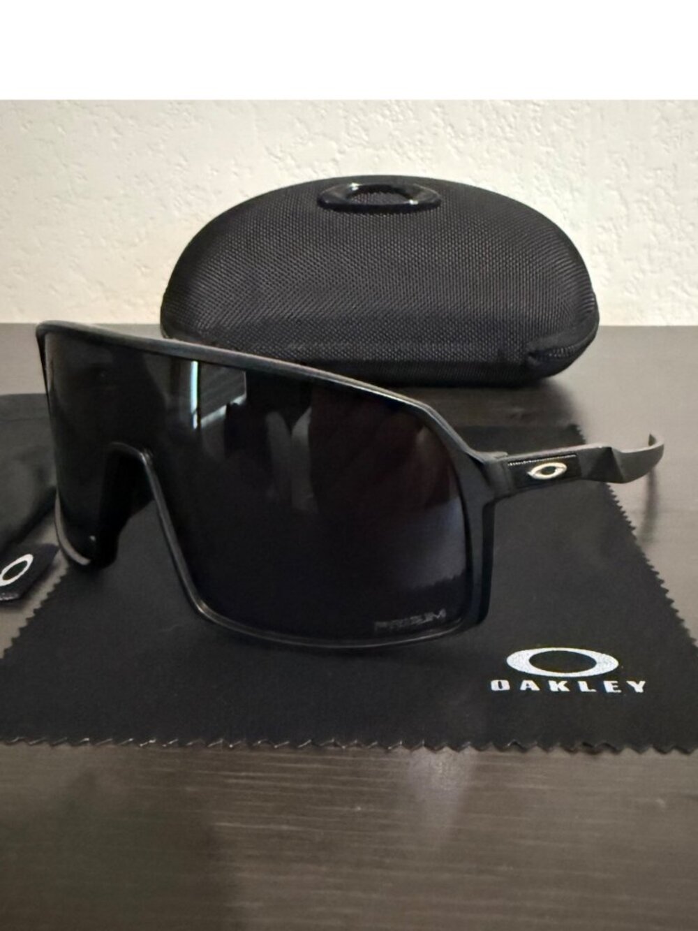 OO9406 Oakley SUTRO Black Matte Frame